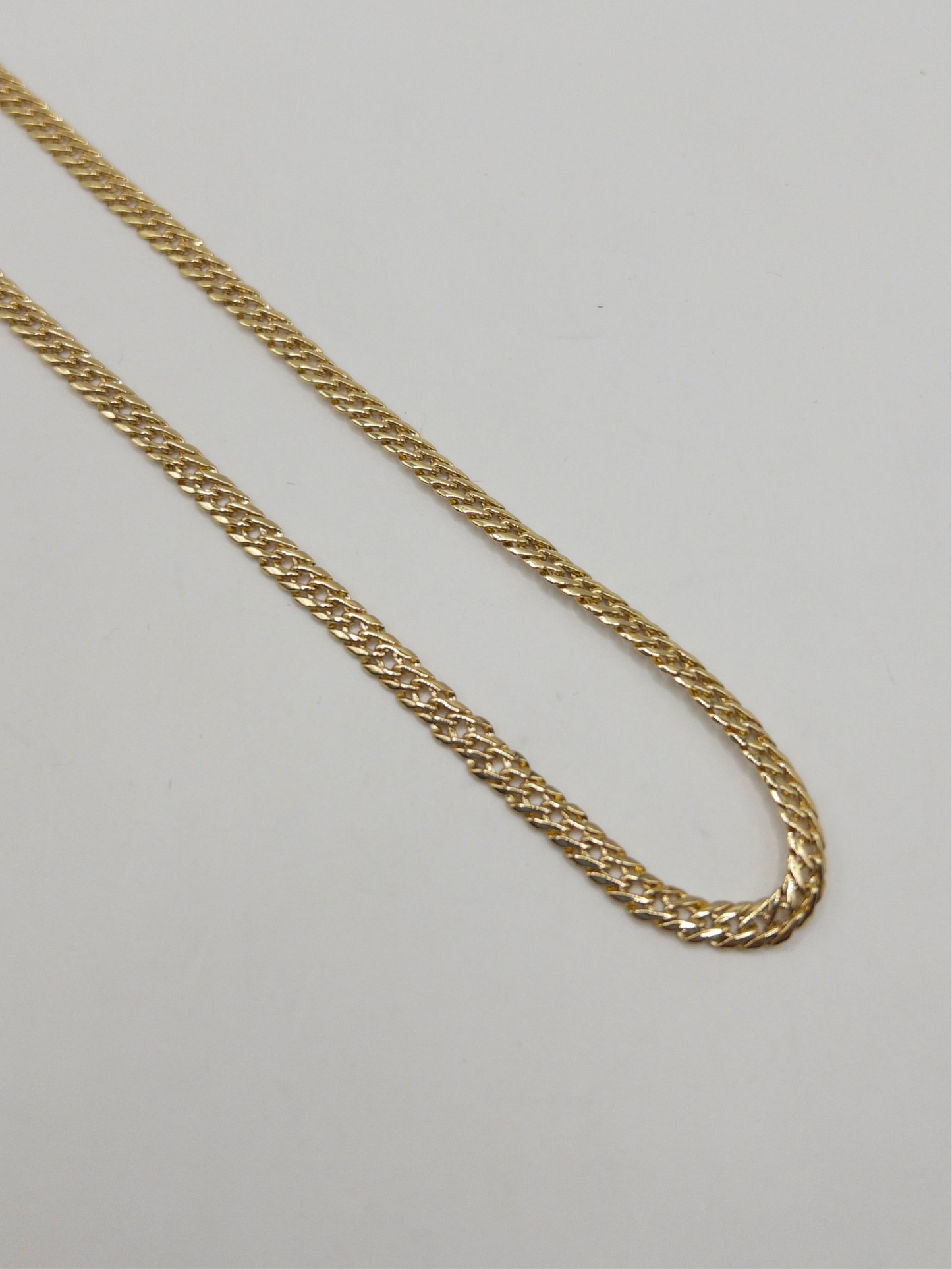 CADENA ENTRELAZADA HOMBRE ORO LAMINADO 18K