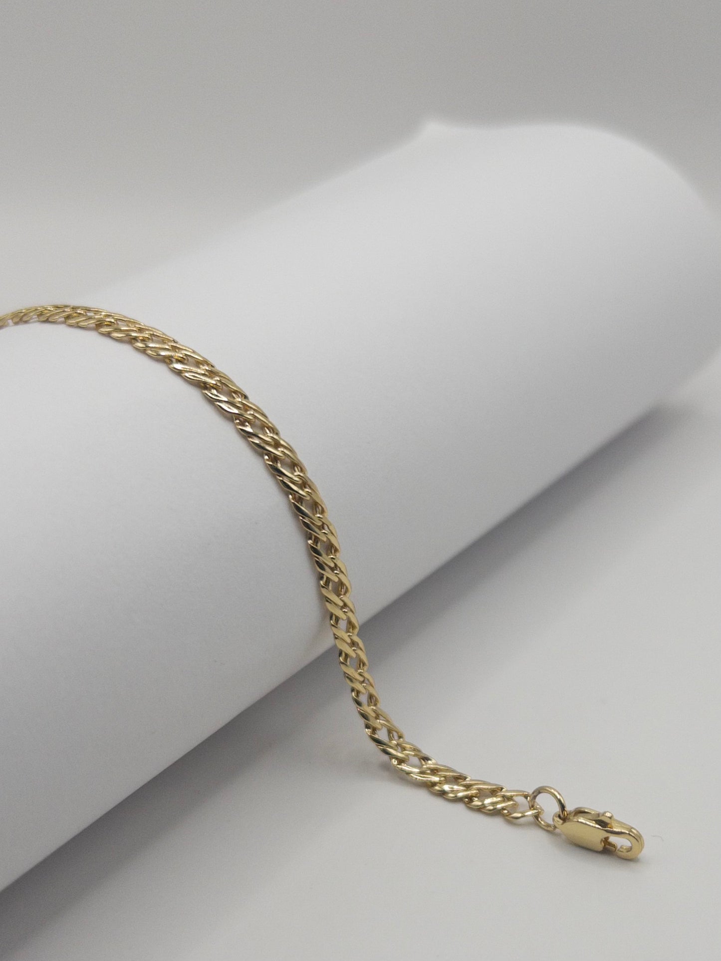 PULSERA ENTRELAZADA HOMBRE ORO LAMINADO 18K