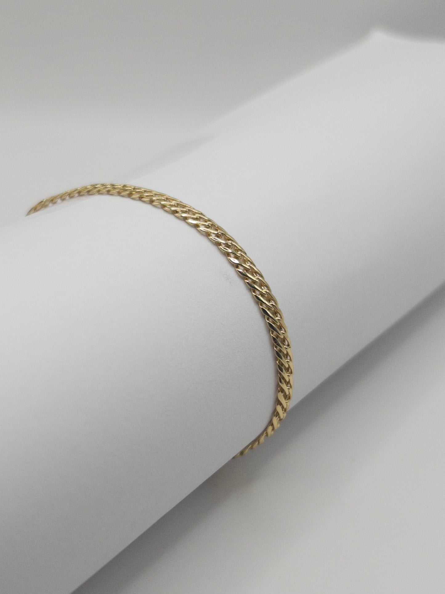 PULSERA ENTRELAZADA HOMBRE ORO LAMINADO 18K
